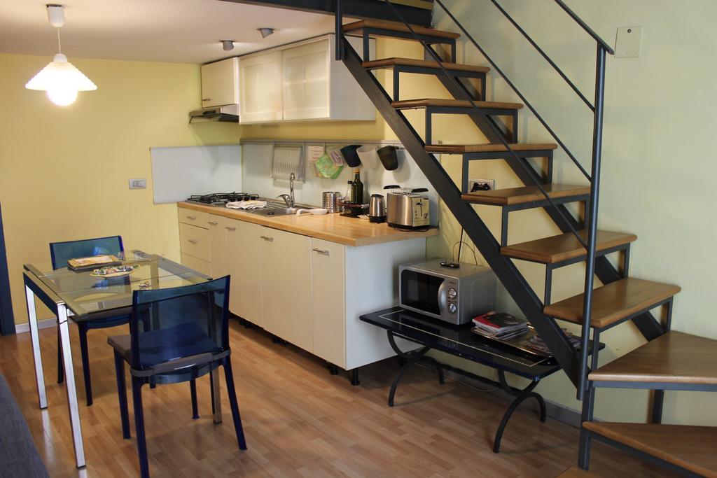 Guide Tour Apartments Naples Exterior photo