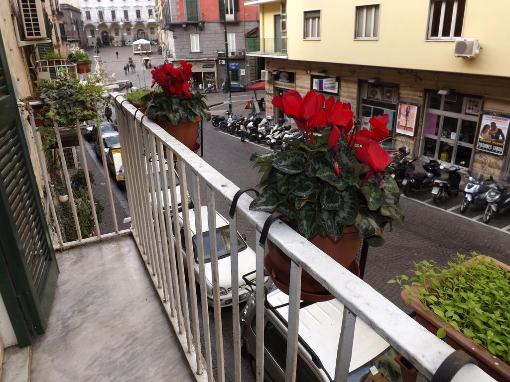 Guide Tour Apartments Naples Exterior photo